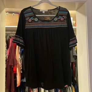 Lightweight black with beautiful design top